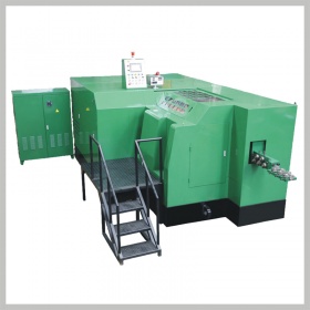 四模四冲零件冷镦成型机